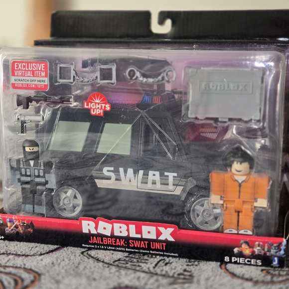 Roblox Jailbreak Swat Unit 8 Piece Set New In Box - Picture 3 of 9